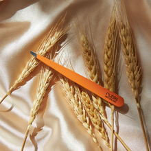 Load image into Gallery viewer, Rubis Tweezers Classic Satin Orange - 1K1617
